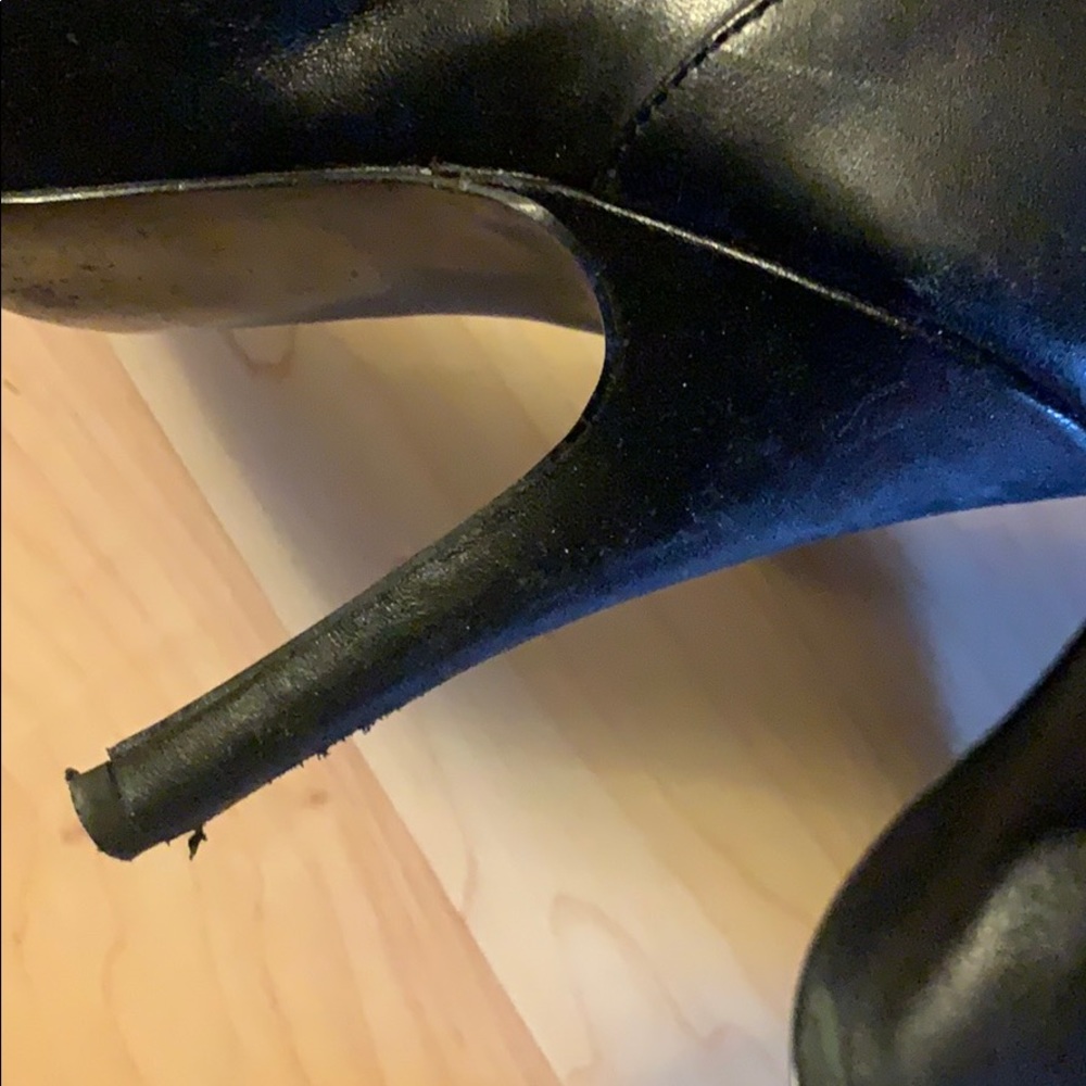 Shoes - Picture 7 of 10